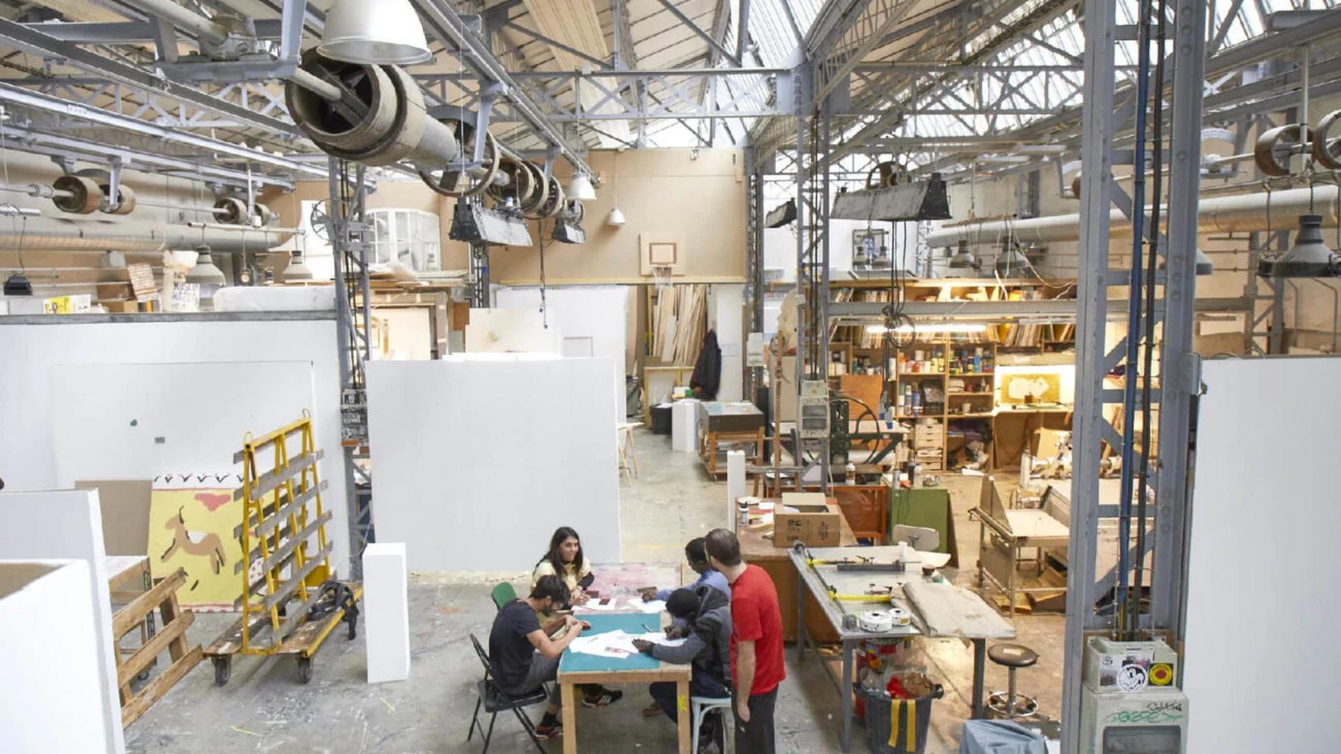 storage unit art studio 11th arrondissement paris